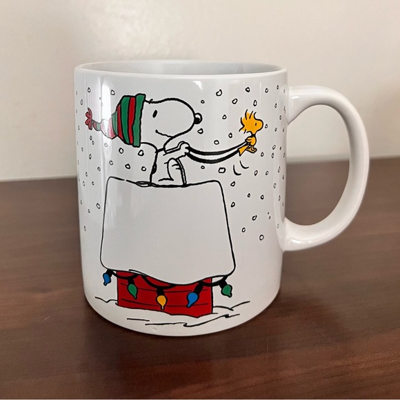 PEANUTS Snoopy Christmas Holiday Mug 20oz - Picture 2 of 3